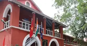 RMS, Class 6 and 9 entry: the main building of a Rashtriya Military School